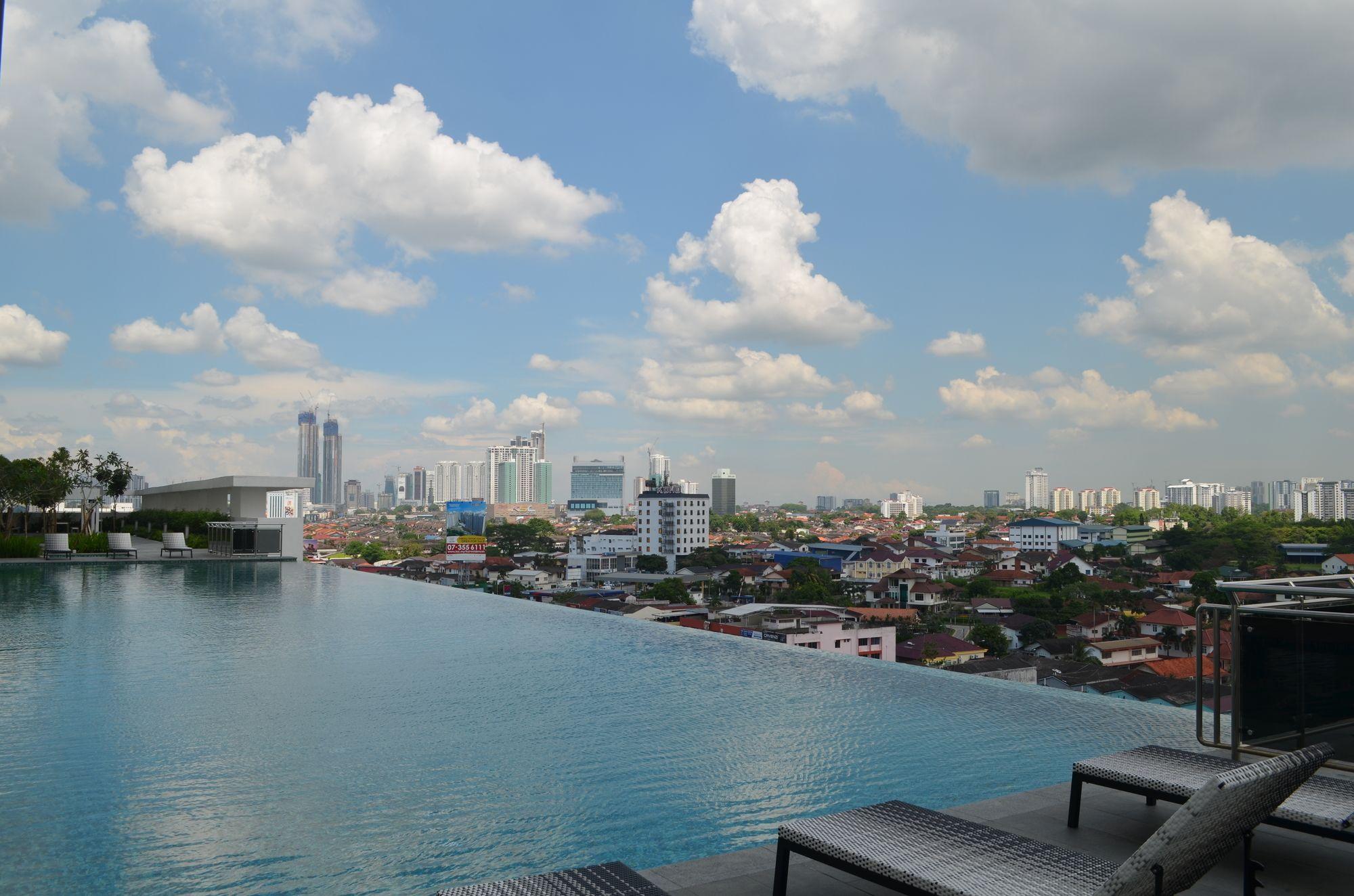 Apartment 1 Tebrau *
