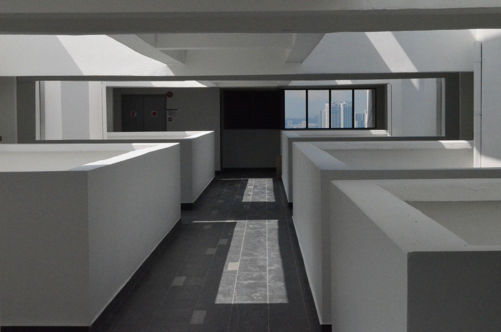 1 Tebrau Apartment *