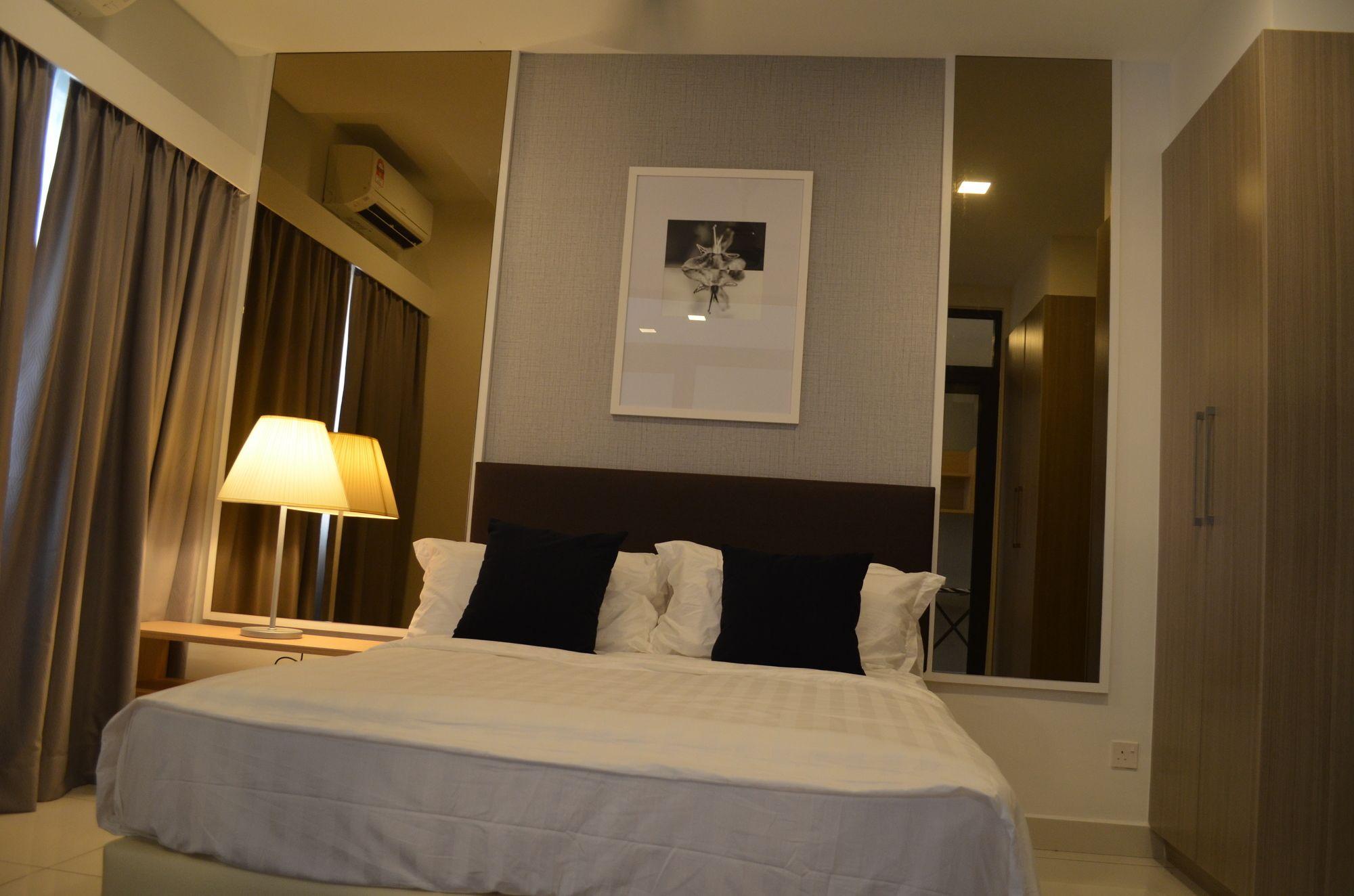 Apartment 1 Tebrau *
