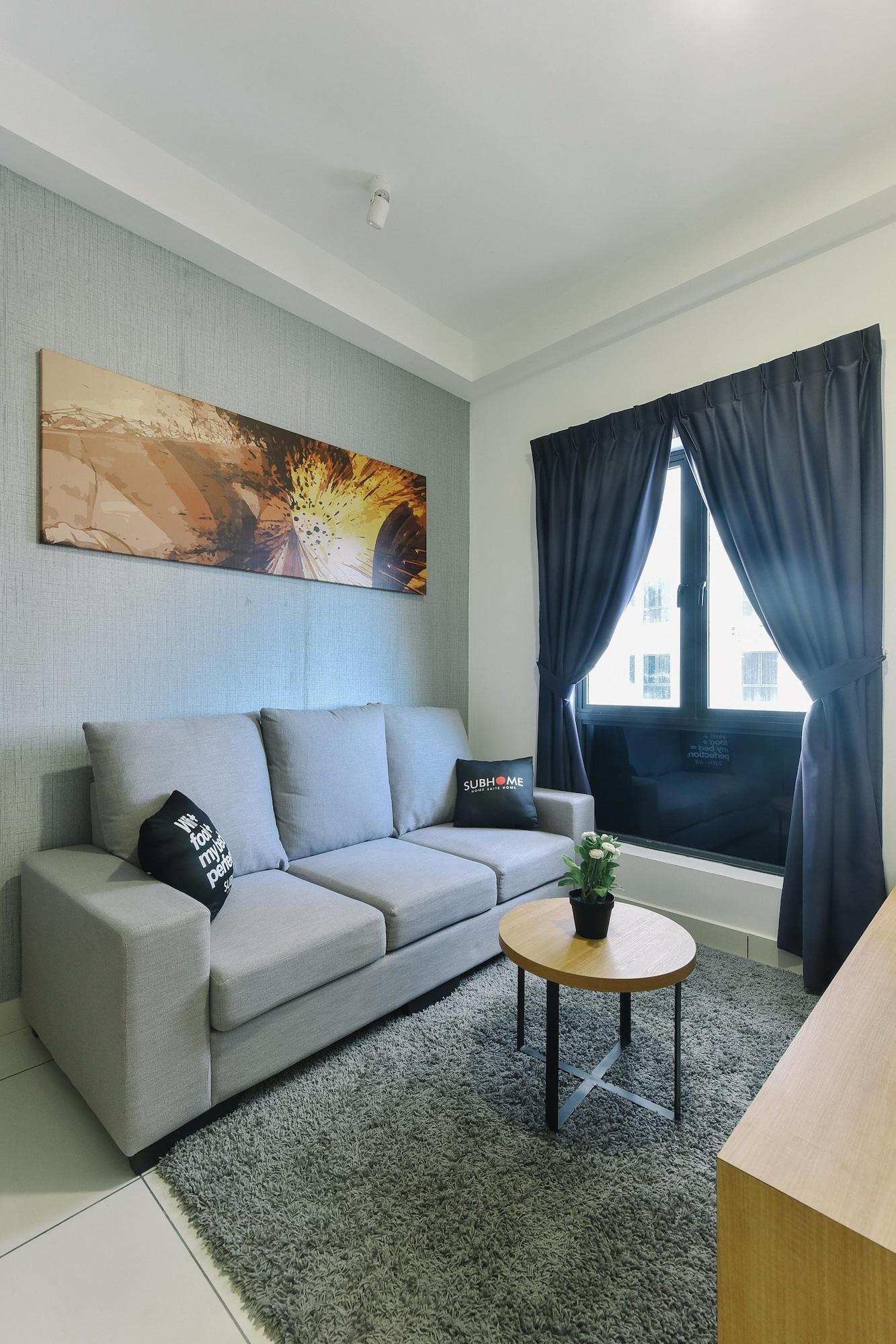 1 Tebrau Apartment *